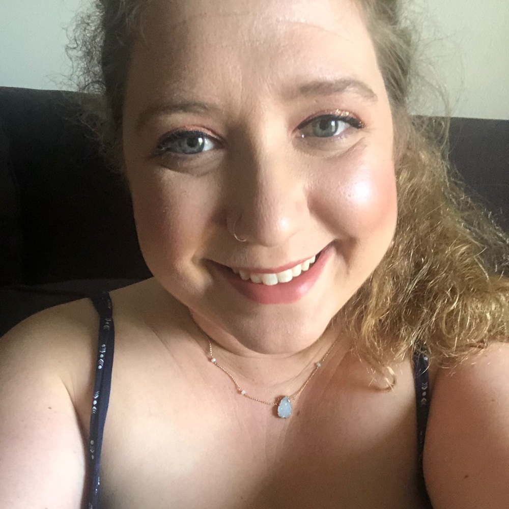 Meet your Posher, Renee